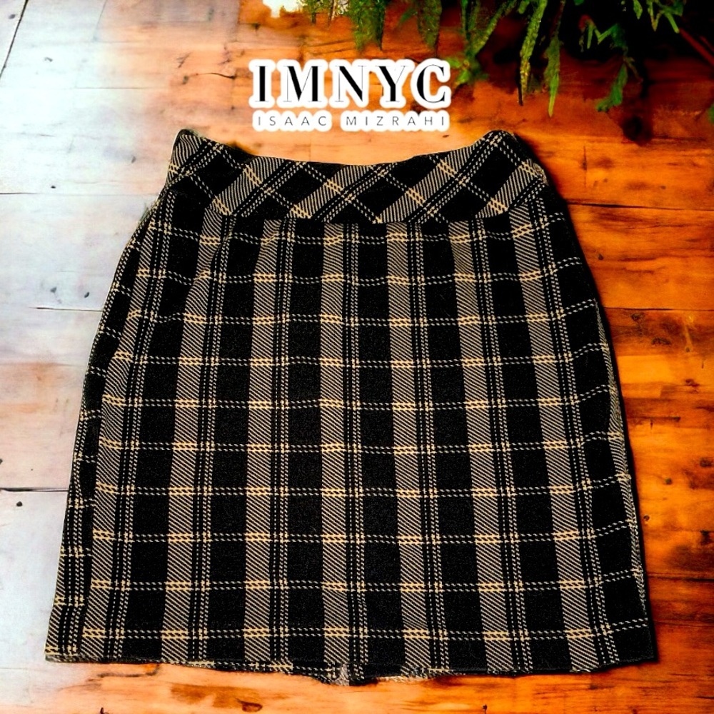 IMNYC by ISAAC MIZRAHI Women’s Plaid Mini skirt- Medium